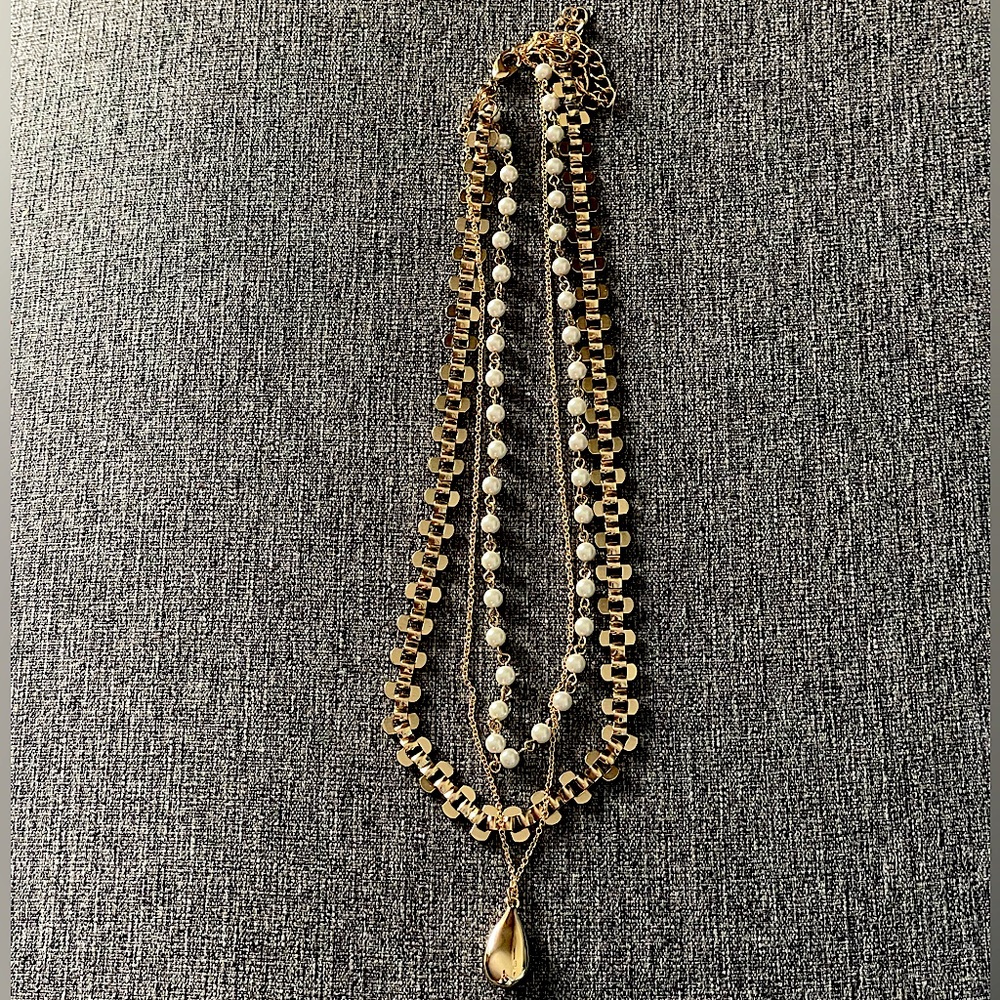 Triple chain necklace